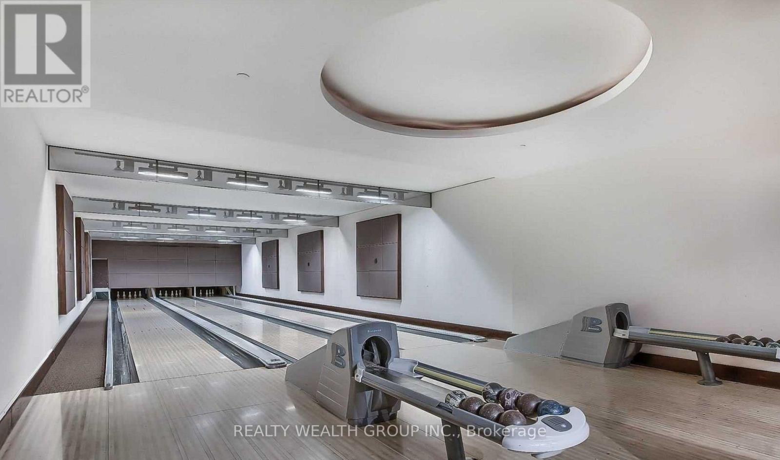 1017 - 15 Northtown Way Property Photo 28