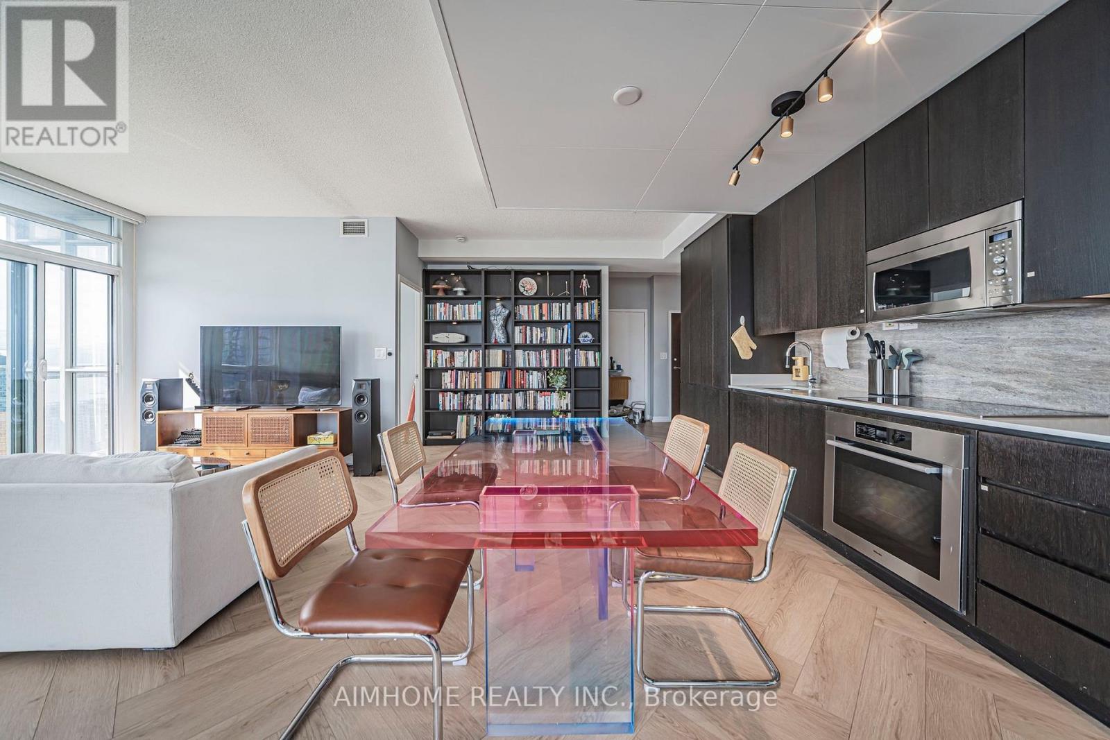 3206 - 15 Iceboat Terrace Property Photo 14