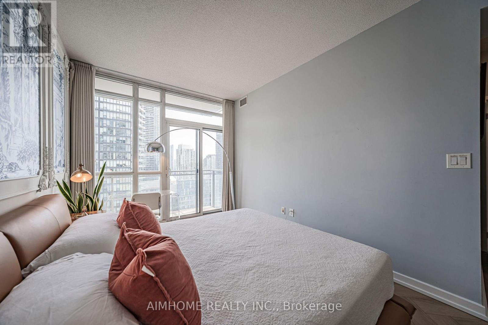 3206 - 15 Iceboat Terrace Property Photo 30