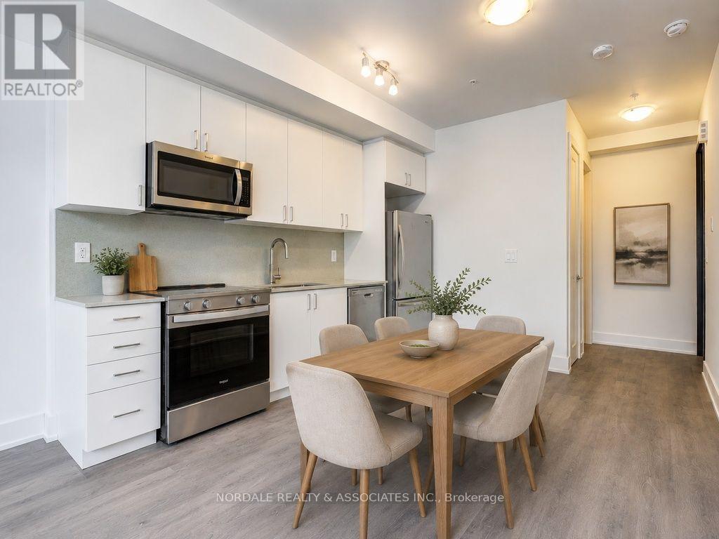 D223 - 1670 Victoria Park Avenue Property Photo 4