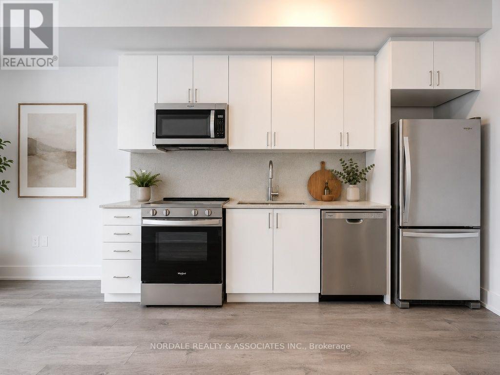 D223 - 1670 Victoria Park Avenue Property Photo 5