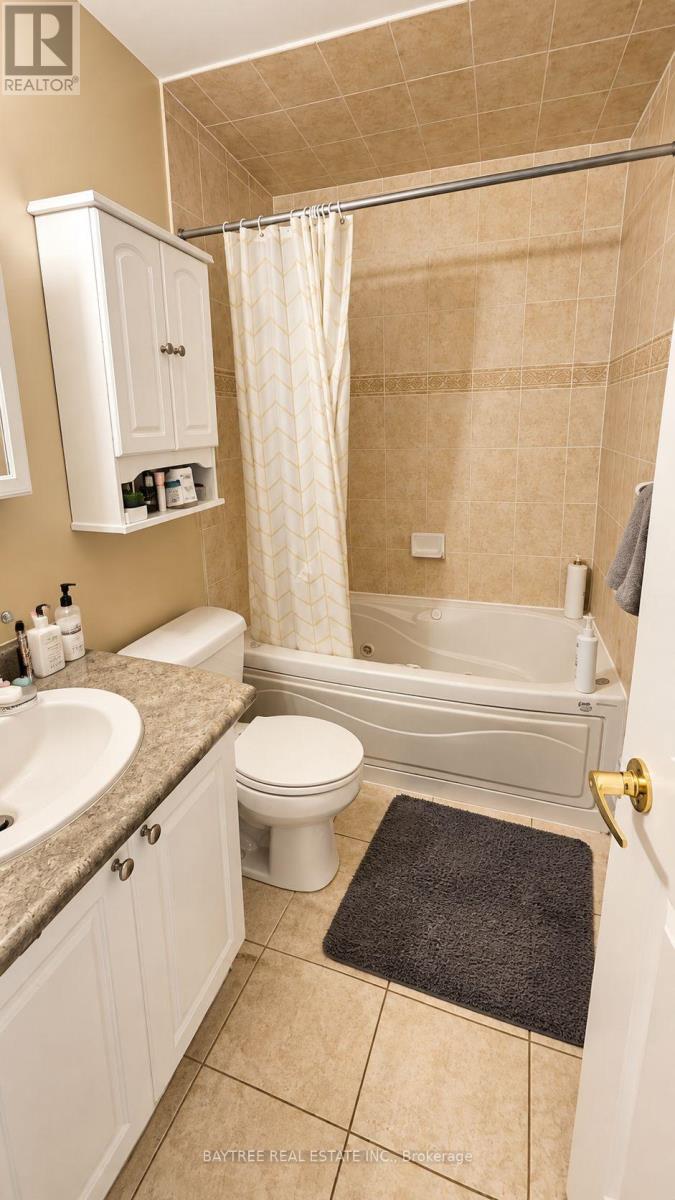 Upper - 257 Cocksfield Avenue Property Photo 15