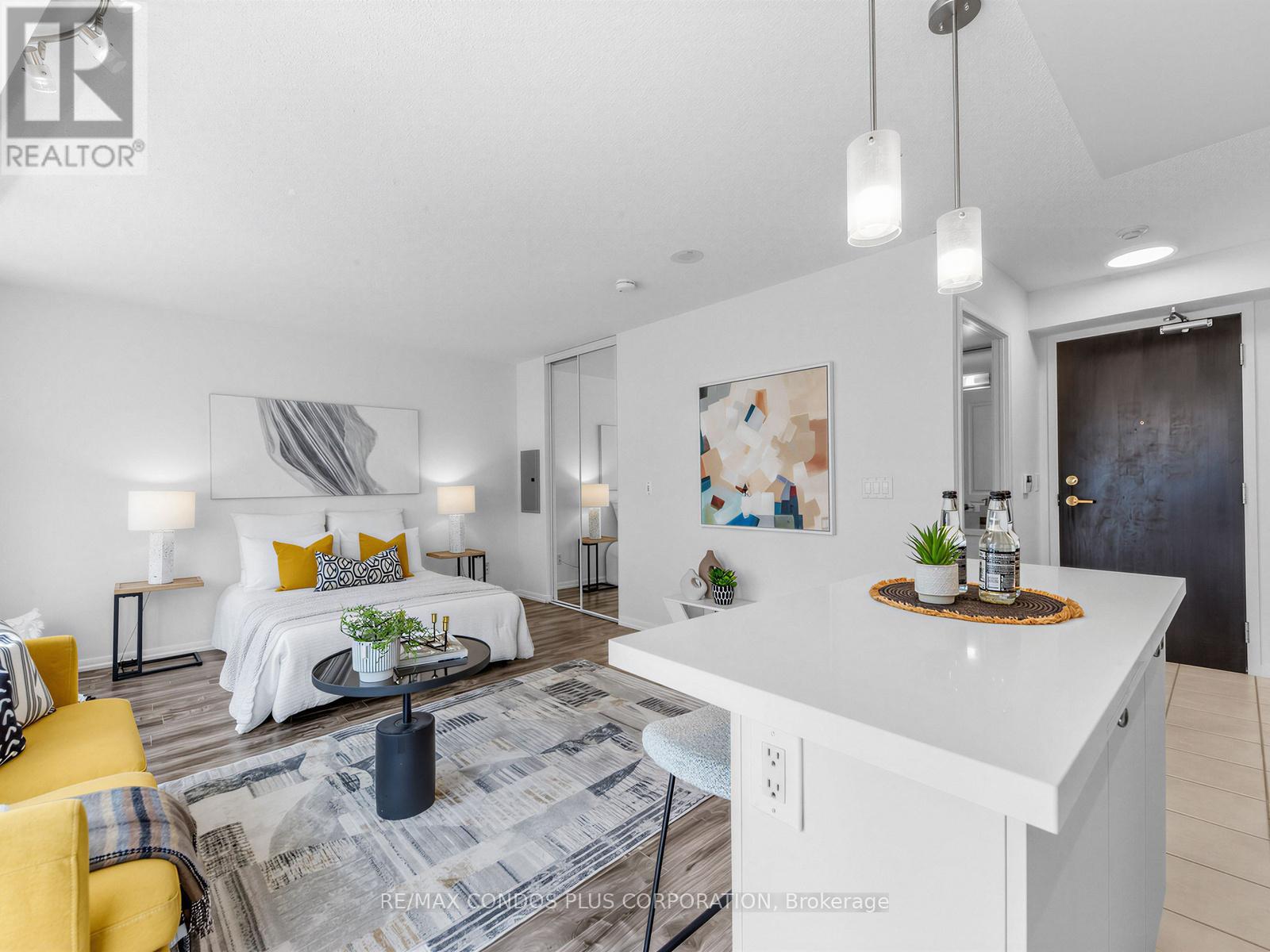 1012 - 18 Yonge Street Property Photo 14