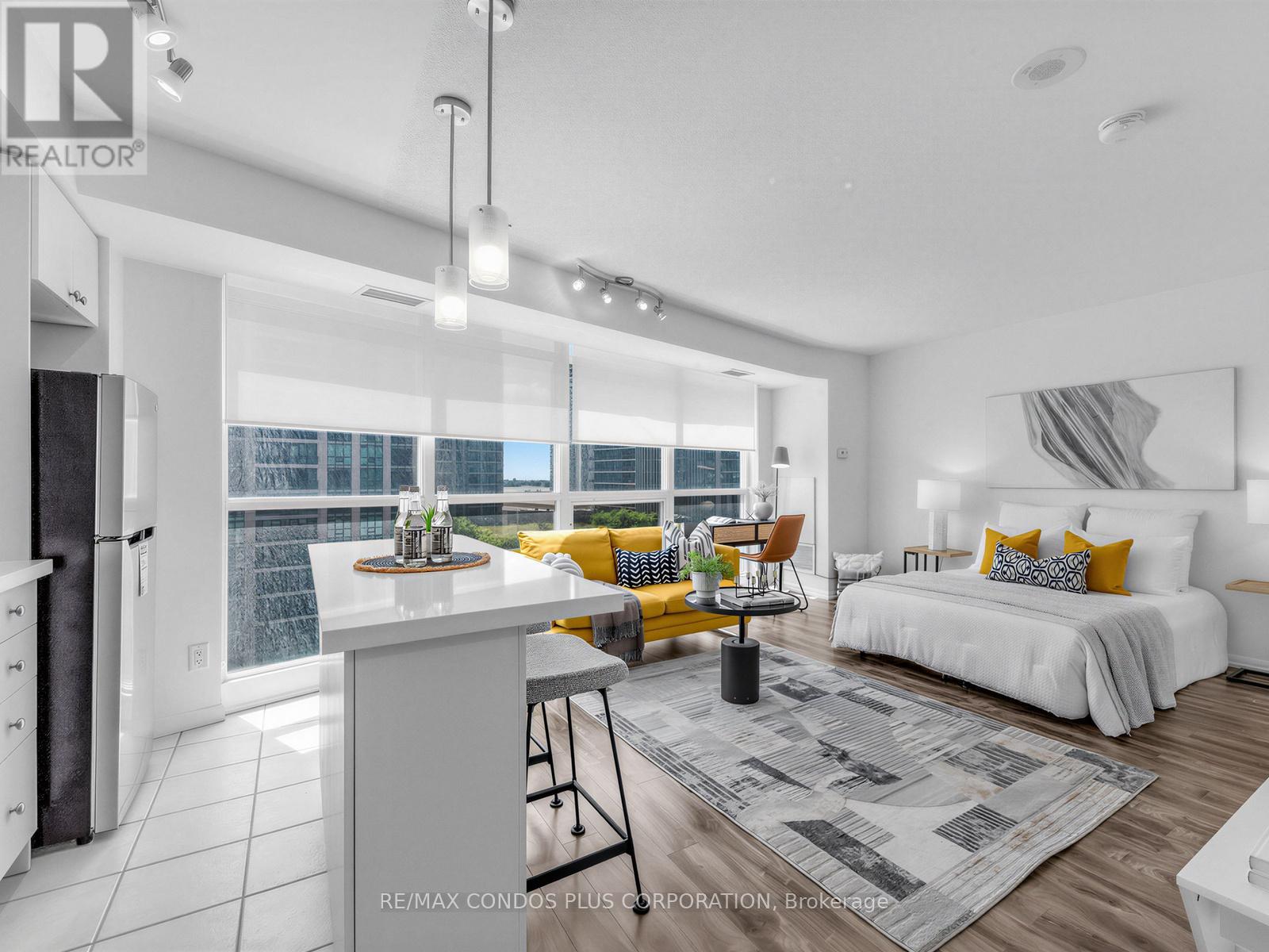 1012 - 18 Yonge Street Property Photo 15