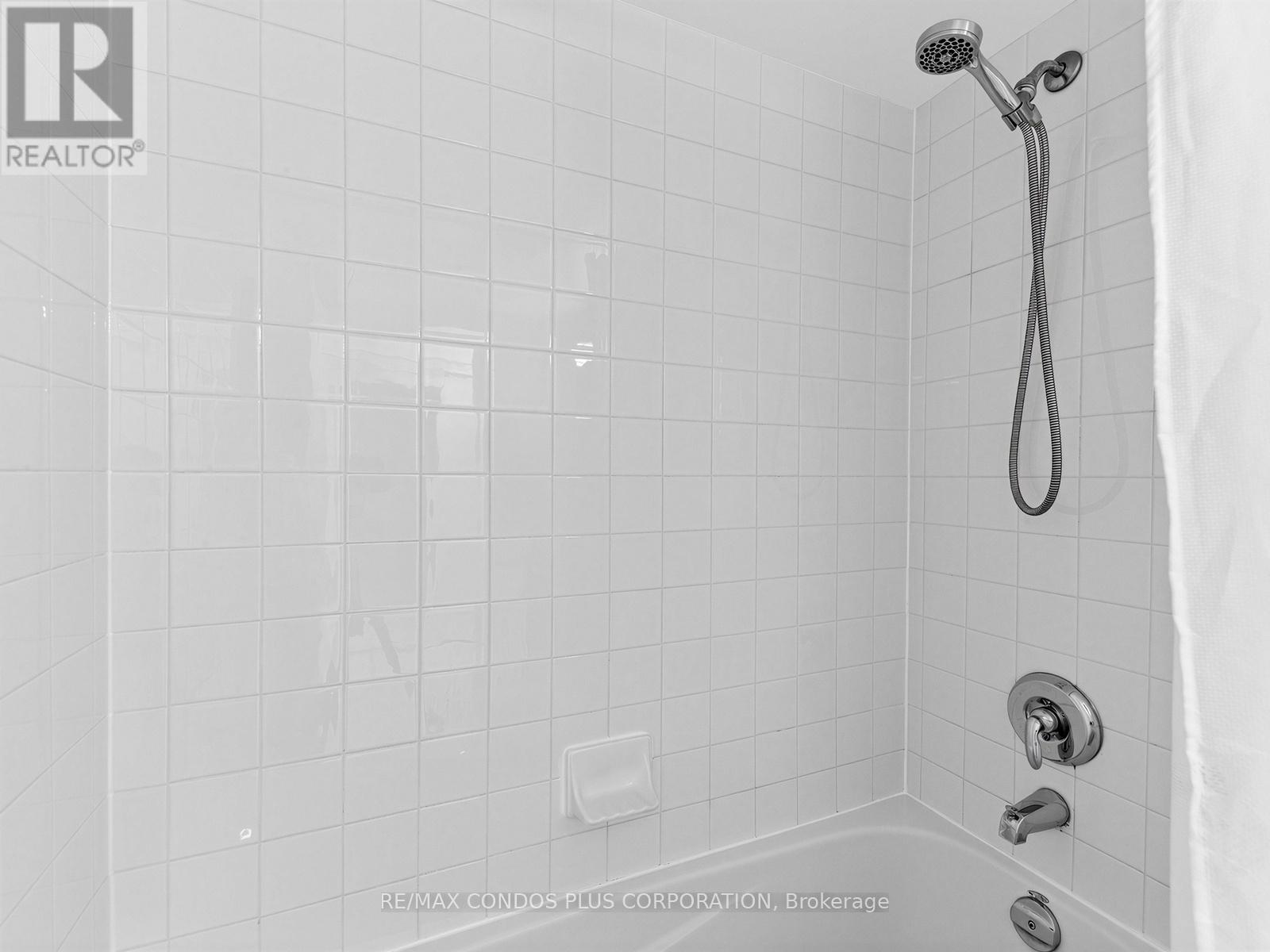 1012 - 18 Yonge Street Property Photo 25