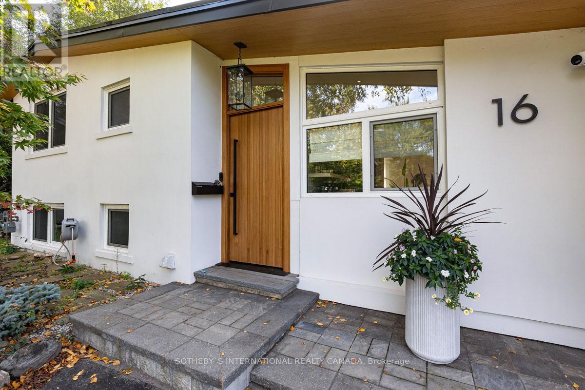16 Legato Court Property Photo 1