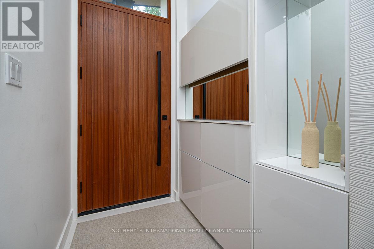 16 Legato Court Property Photo 5