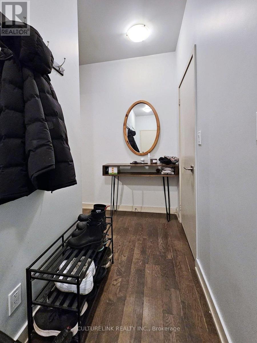 707 - 126 Simcoe Street Property Photo 6