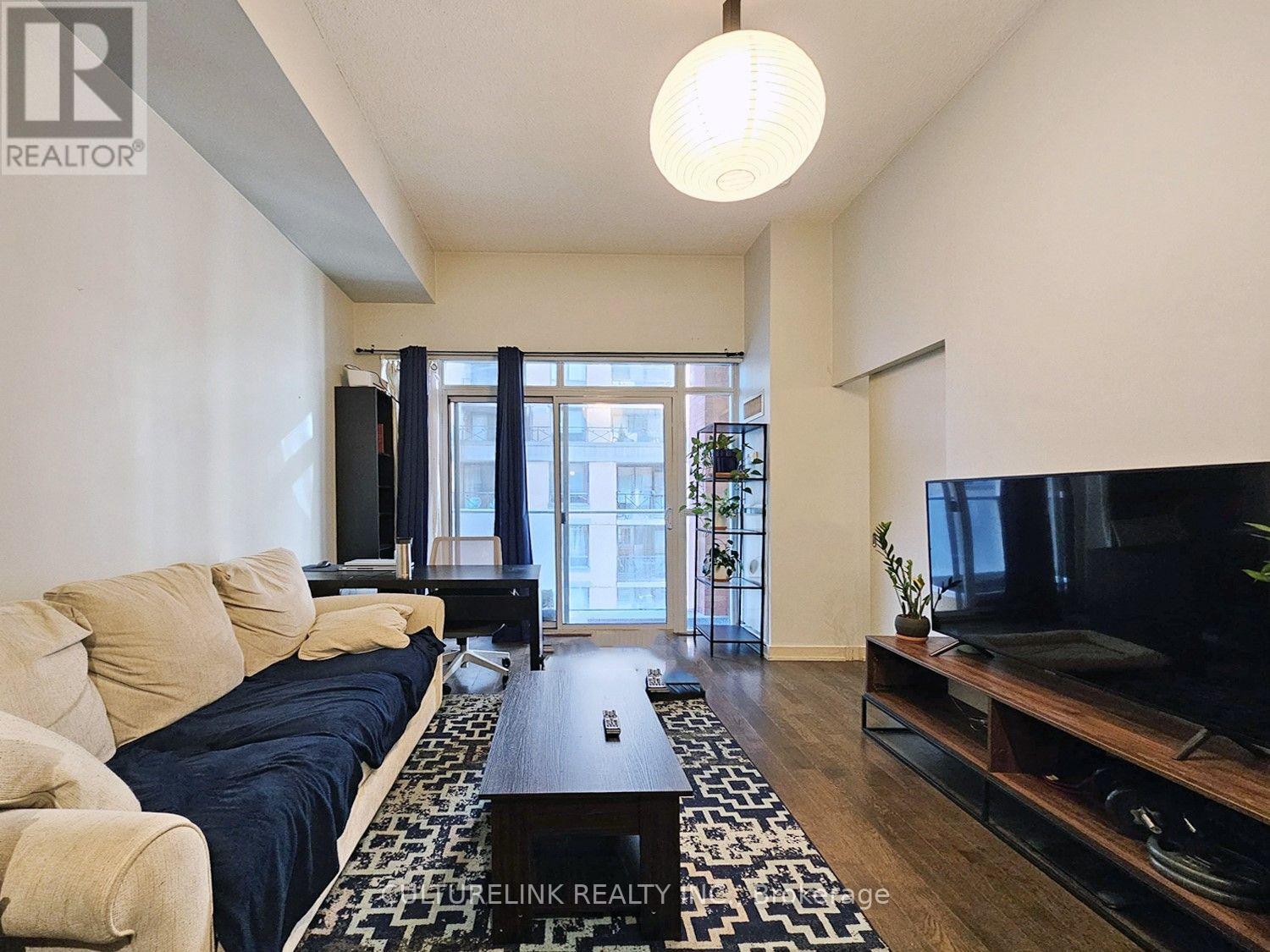 707 - 126 Simcoe Street Property Photo 11