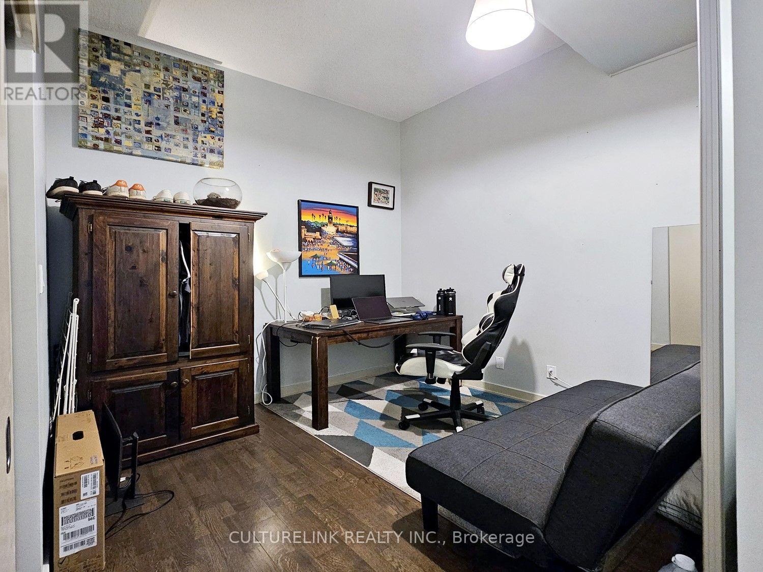707 - 126 Simcoe Street Property Photo 13