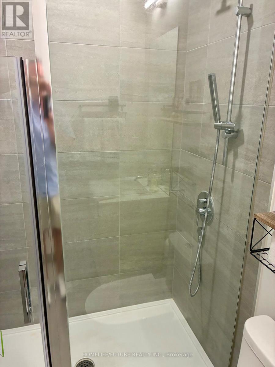 610 - 9 Tecumseth Street Property Photo 11