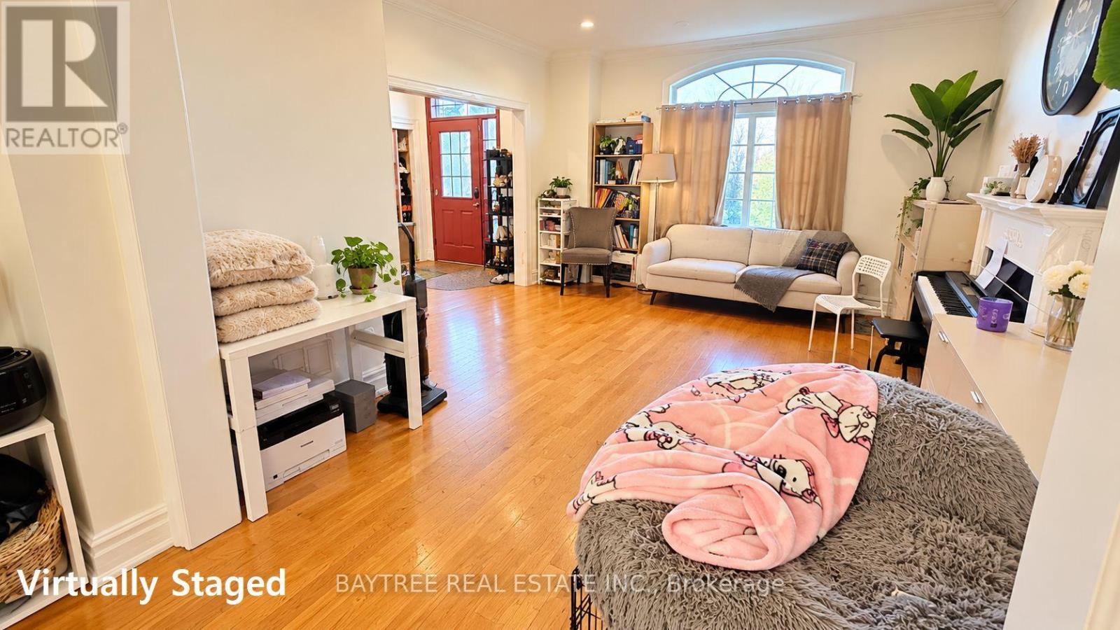 257 Cocksfield Avenue Property Photo 4