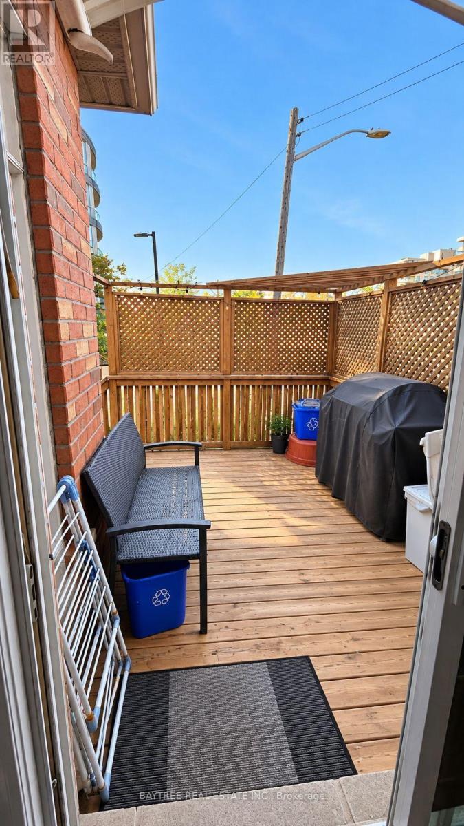 257 Cocksfield Avenue Property Photo 17