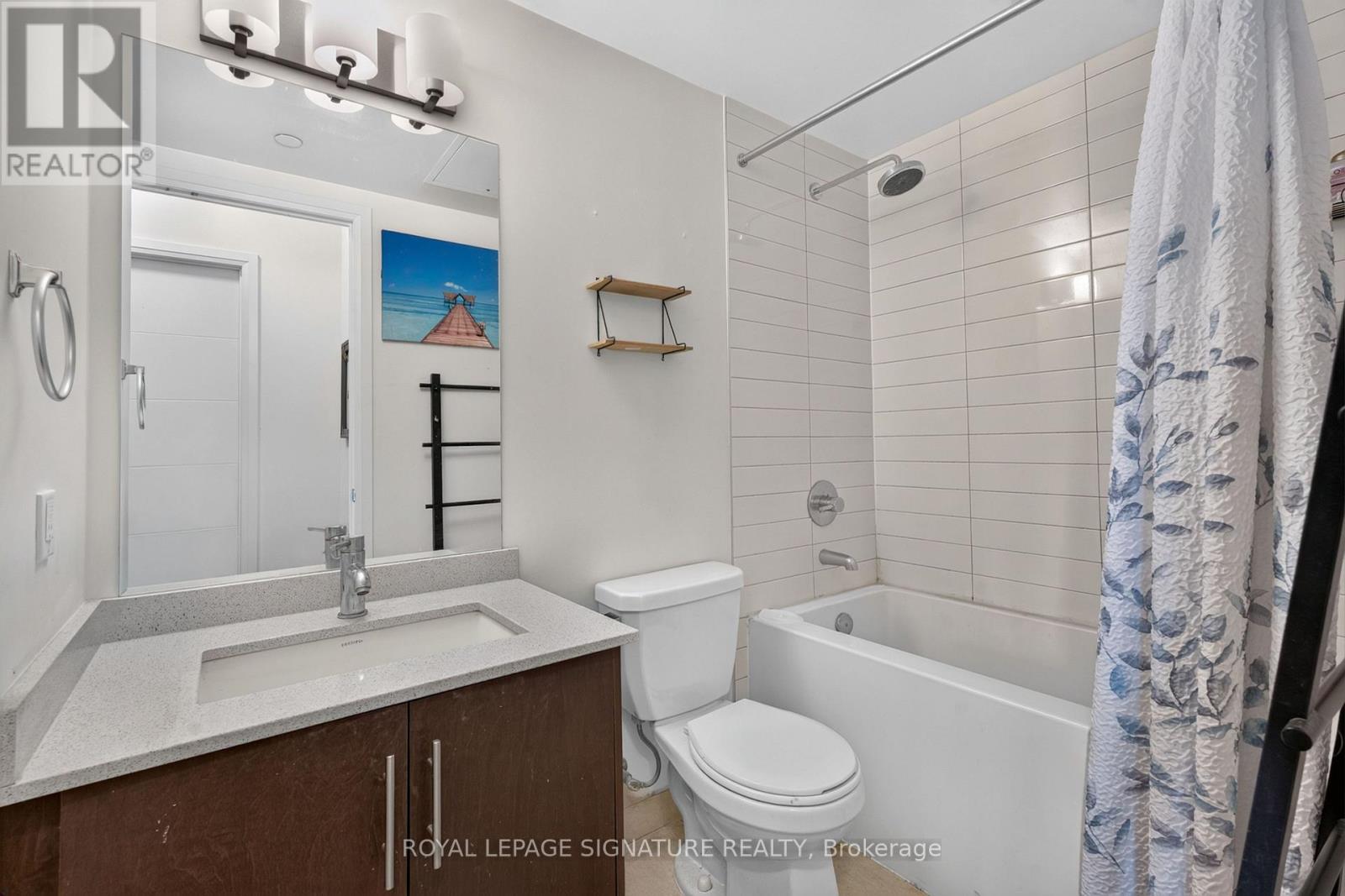605 - 460 Adelaide Street E Property Photo 14