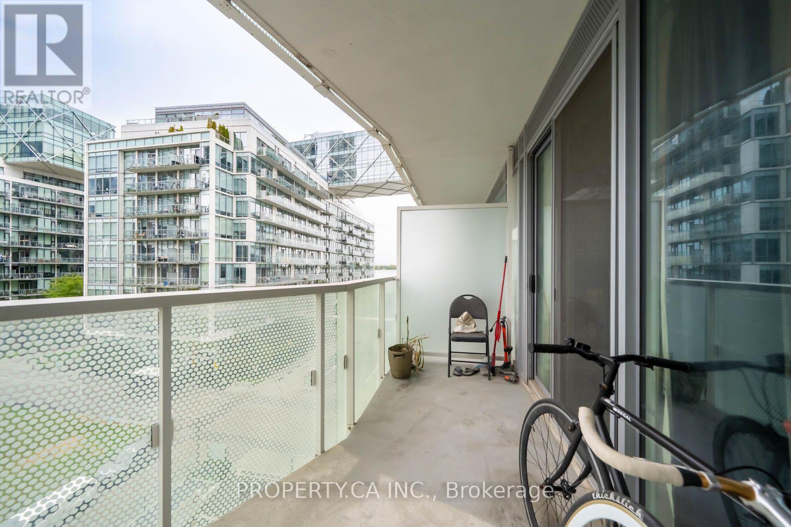 501 - 15 Queens Quay E Property Photo 15