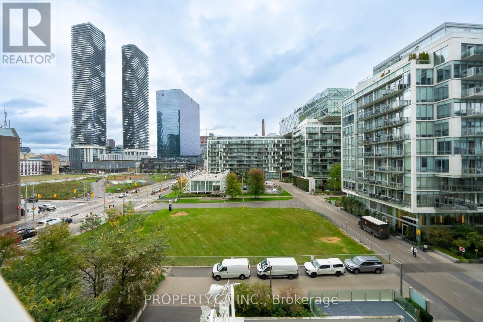 501 - 15 Queens Quay E Property Photo 17