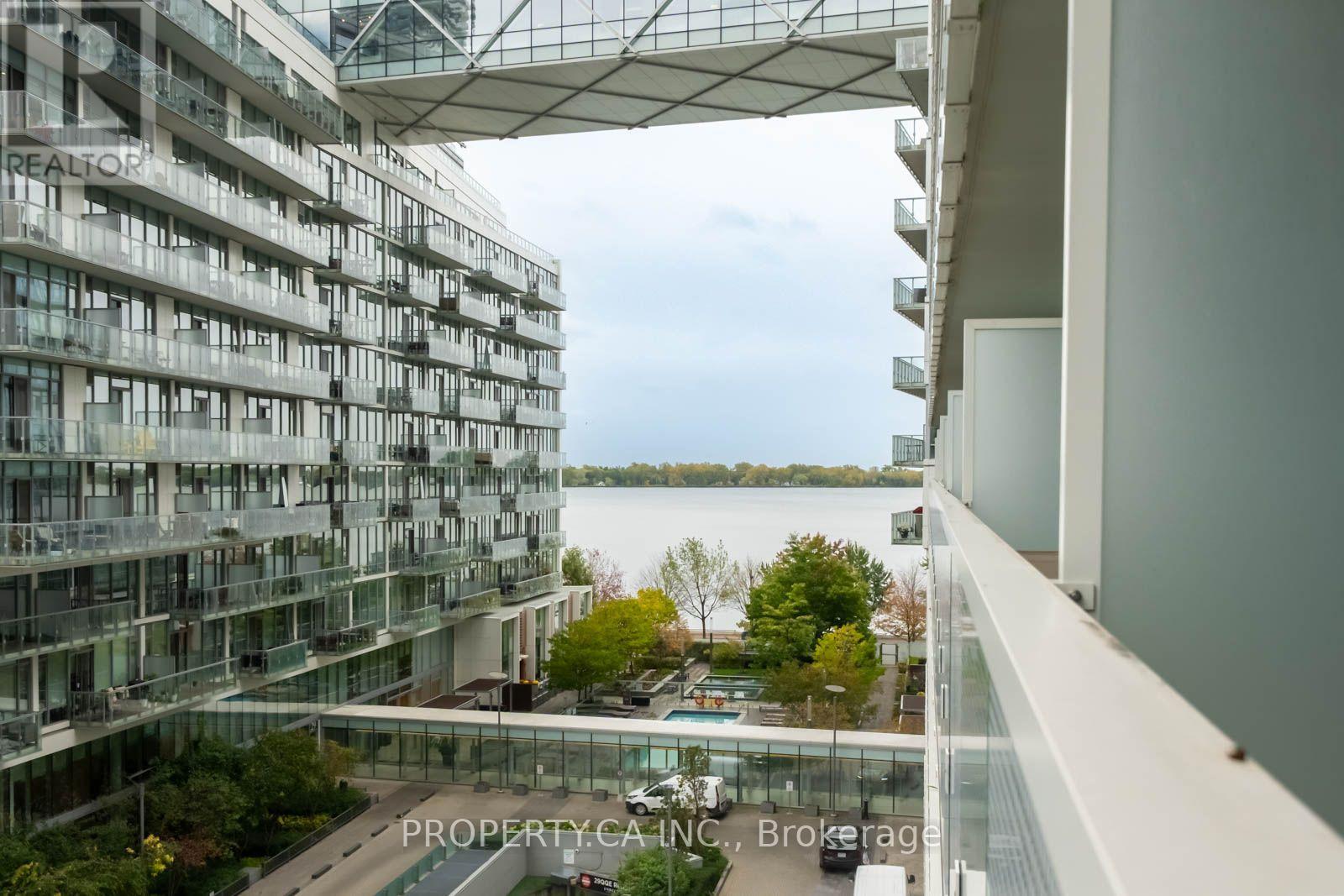 501 - 15 Queens Quay E Property Photo 18