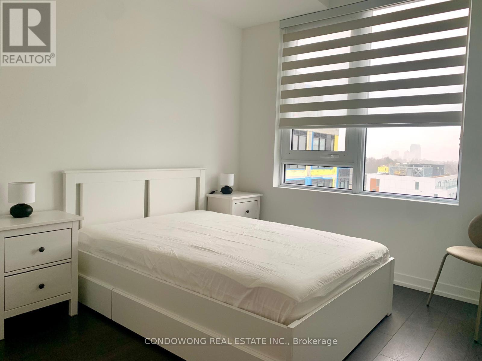 805 - 2020 Bathurst Street Property Photo 4