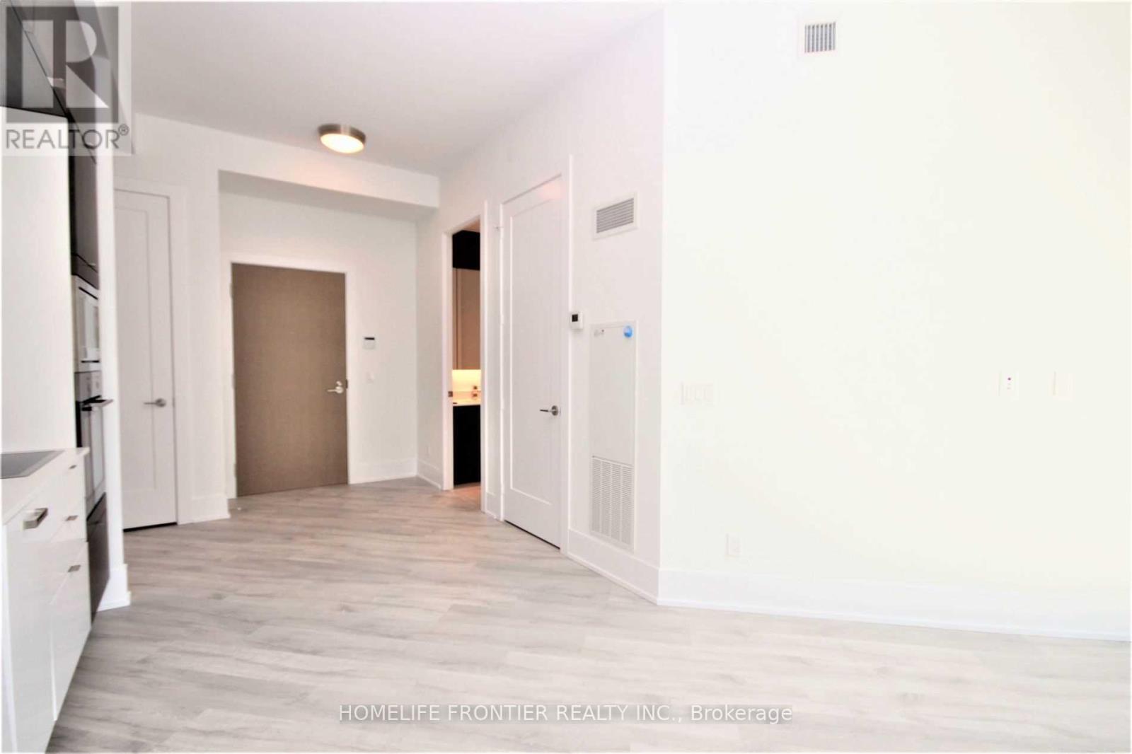 912 - 1 Edgewater Drive Property Photo 12