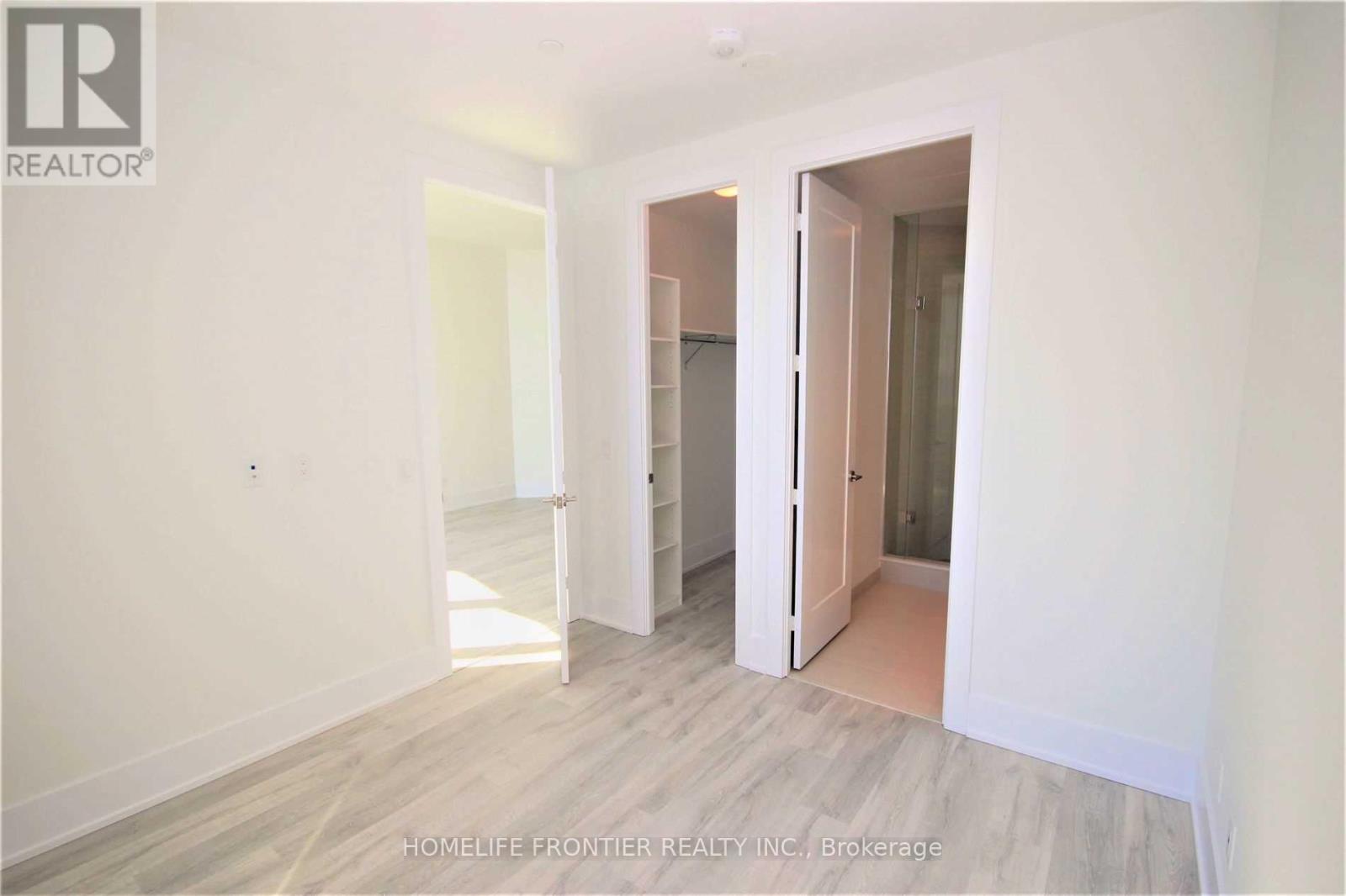 912 - 1 Edgewater Drive Property Photo 14