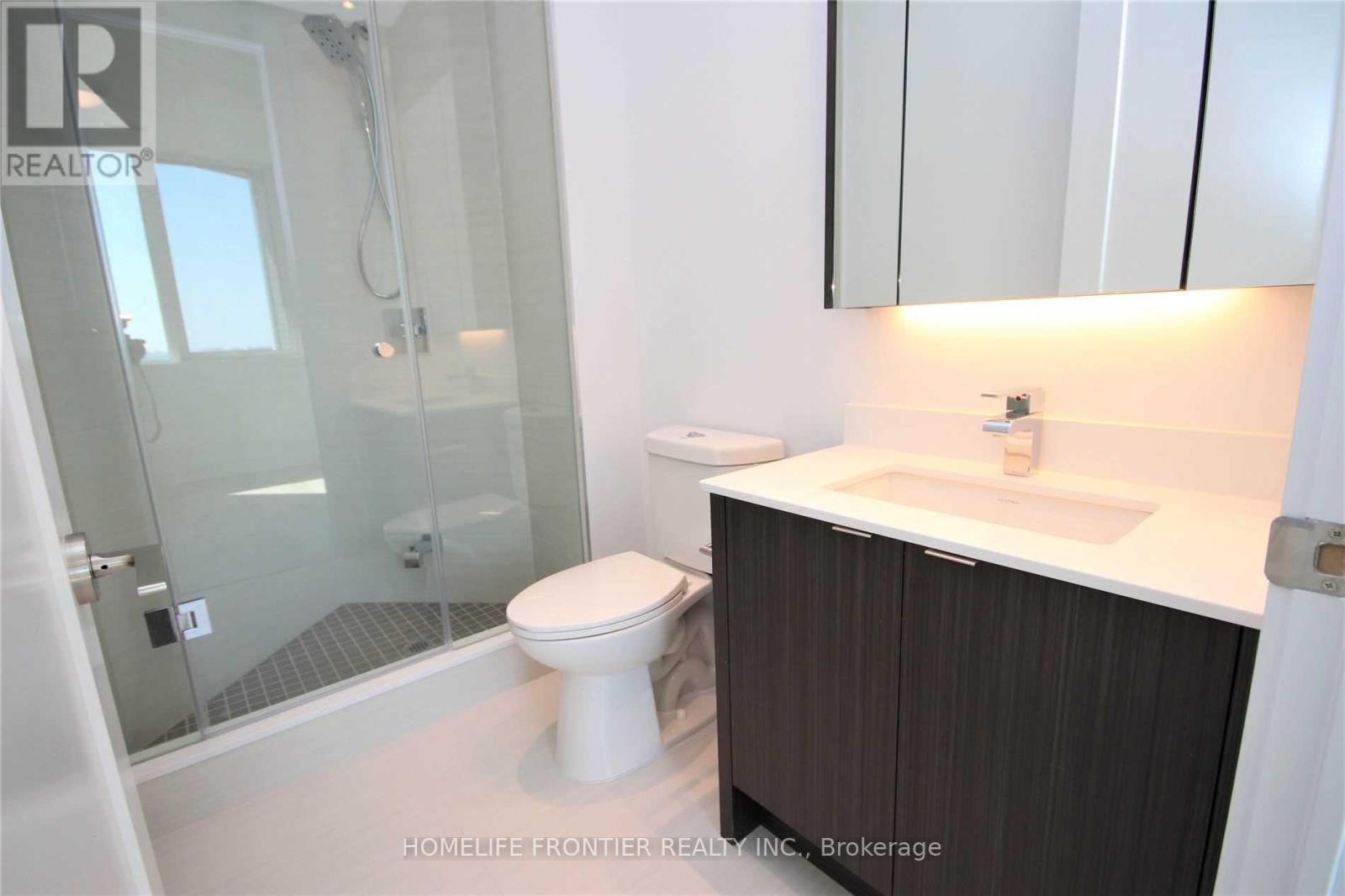 912 - 1 Edgewater Drive Property Photo 16
