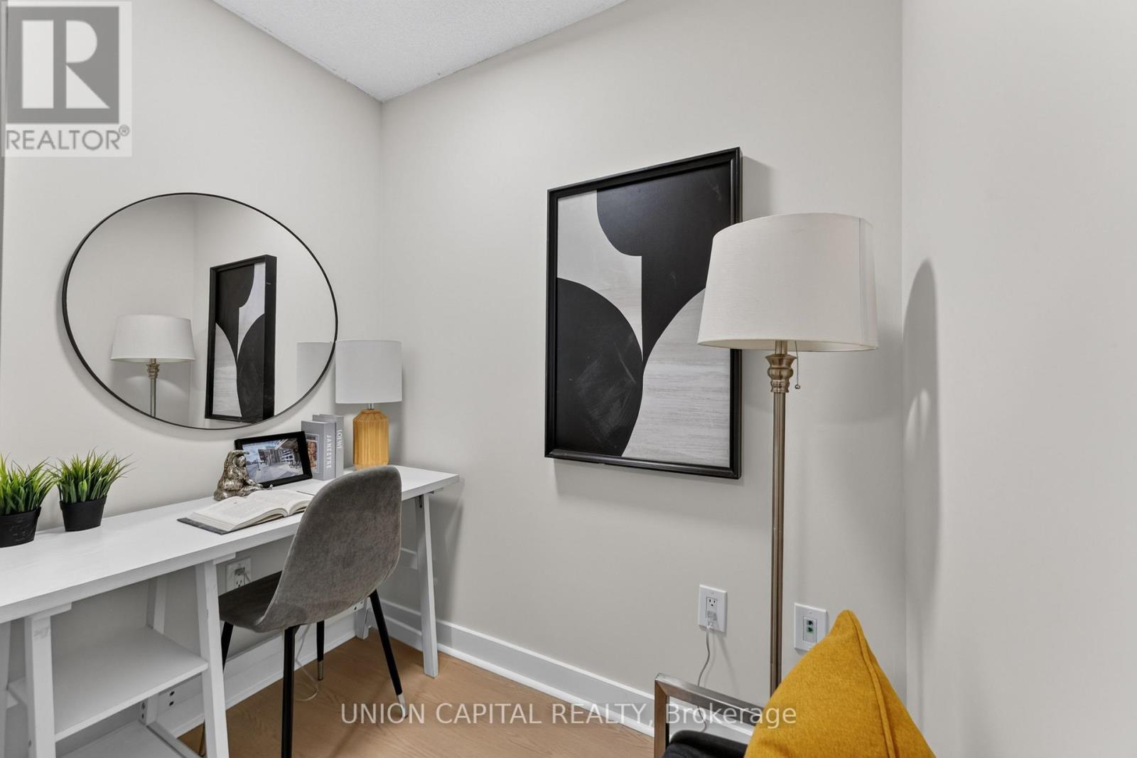 551 - 10 Capreol Court Property Photo 7