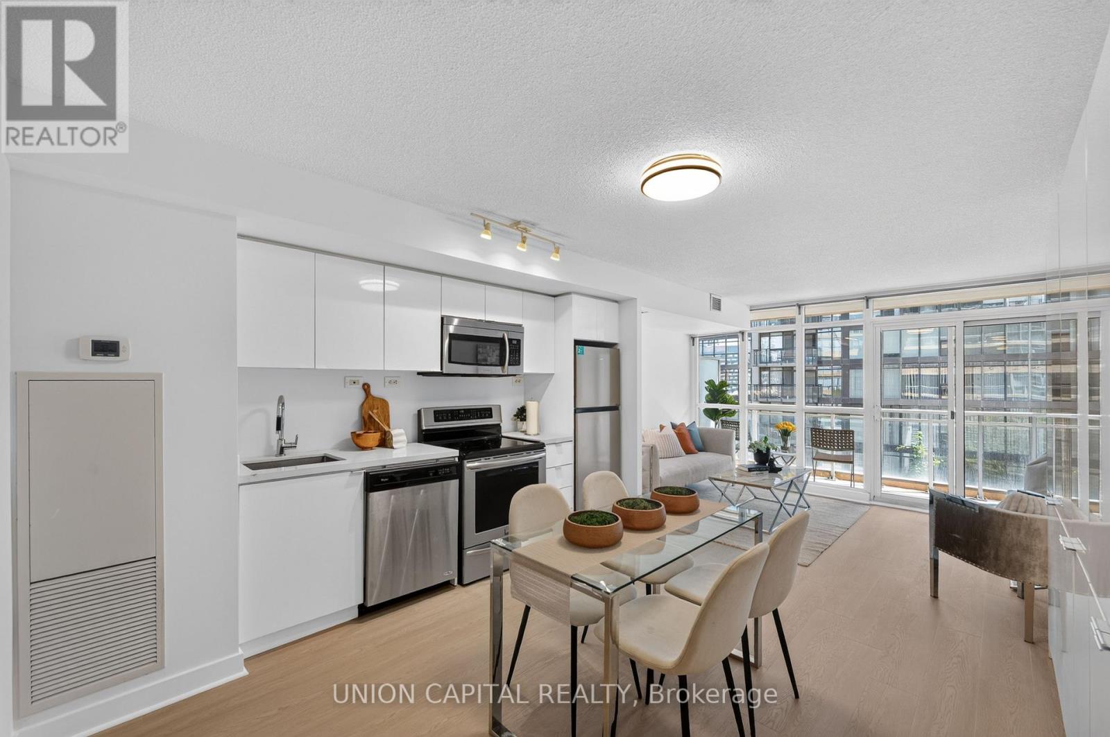 551 - 10 Capreol Court Property Photo 10