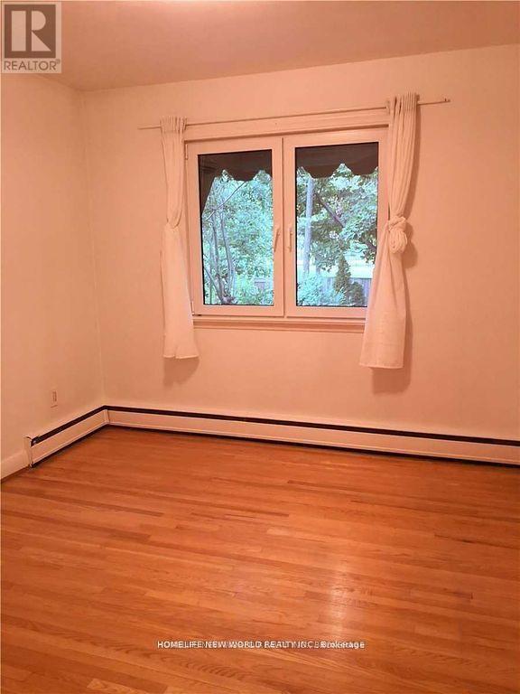 10 Millgate Crescent Property Photo 9