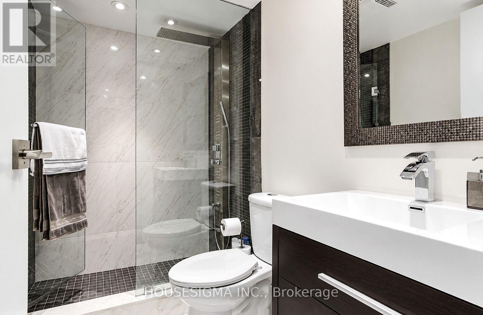 909 - 5 Northtown Way Property Photo 3