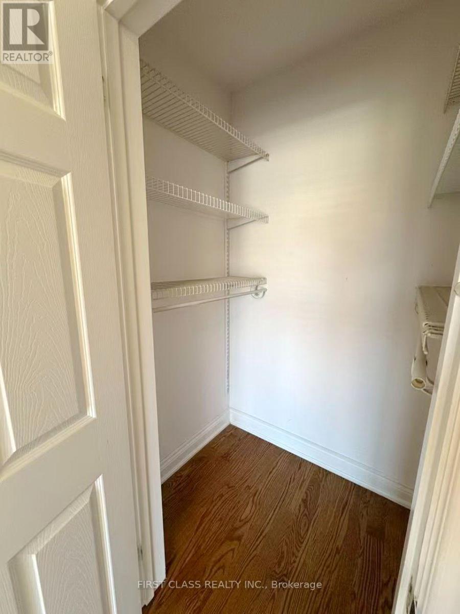 202 Goddard Street Property Photo 31