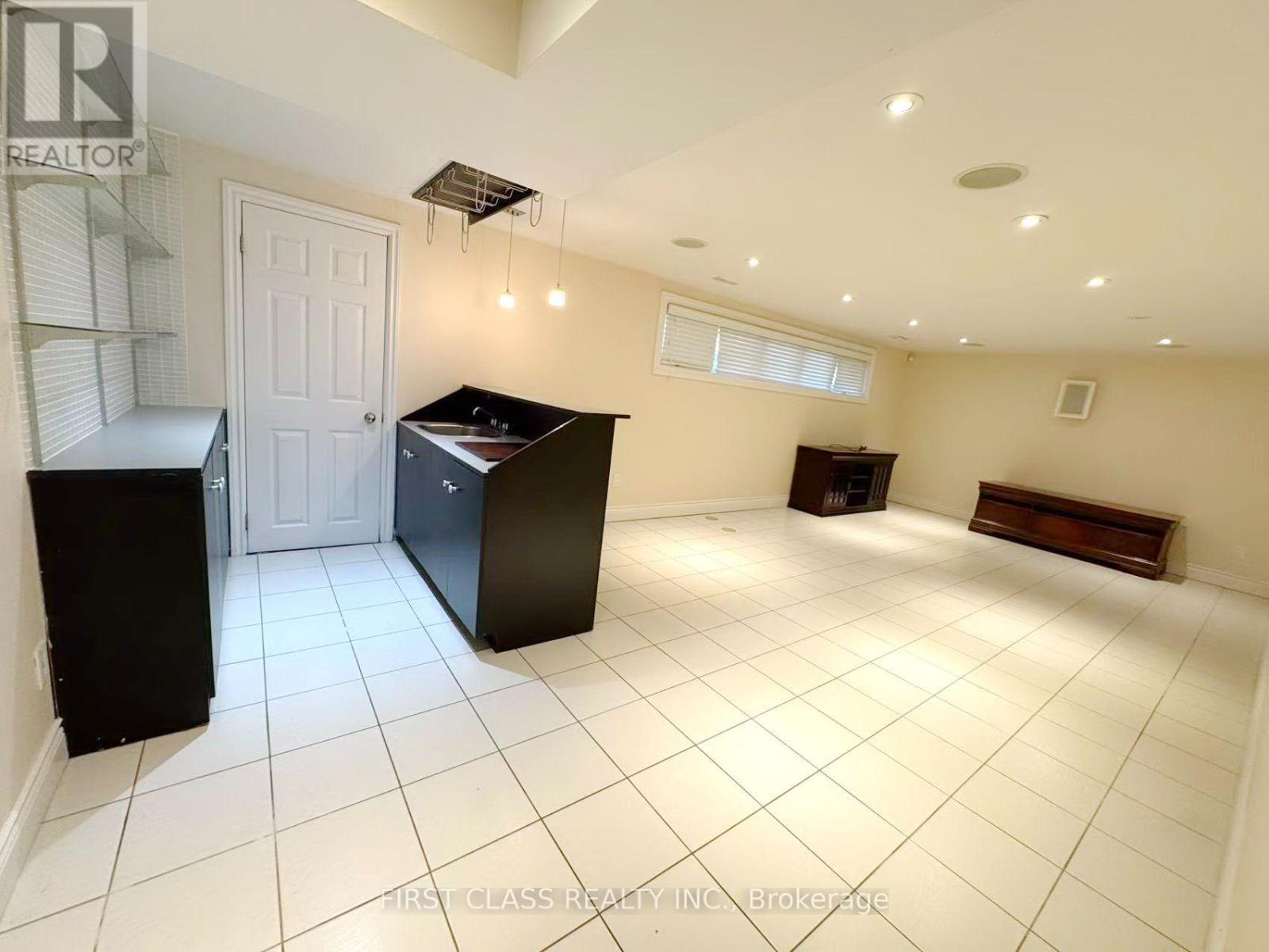 202 Goddard Street Property Photo 39