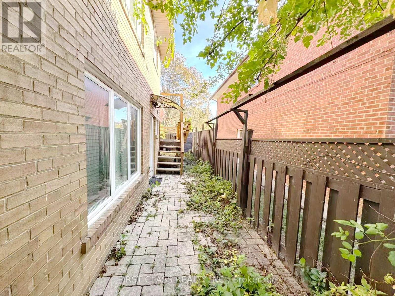 202 Goddard Street Property Photo 43