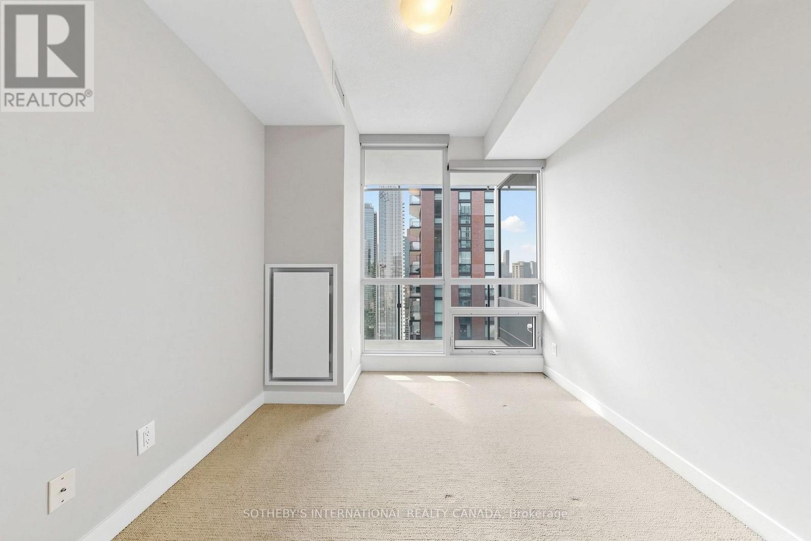 3906 - 295 Adelaide Street W Property Photo 16