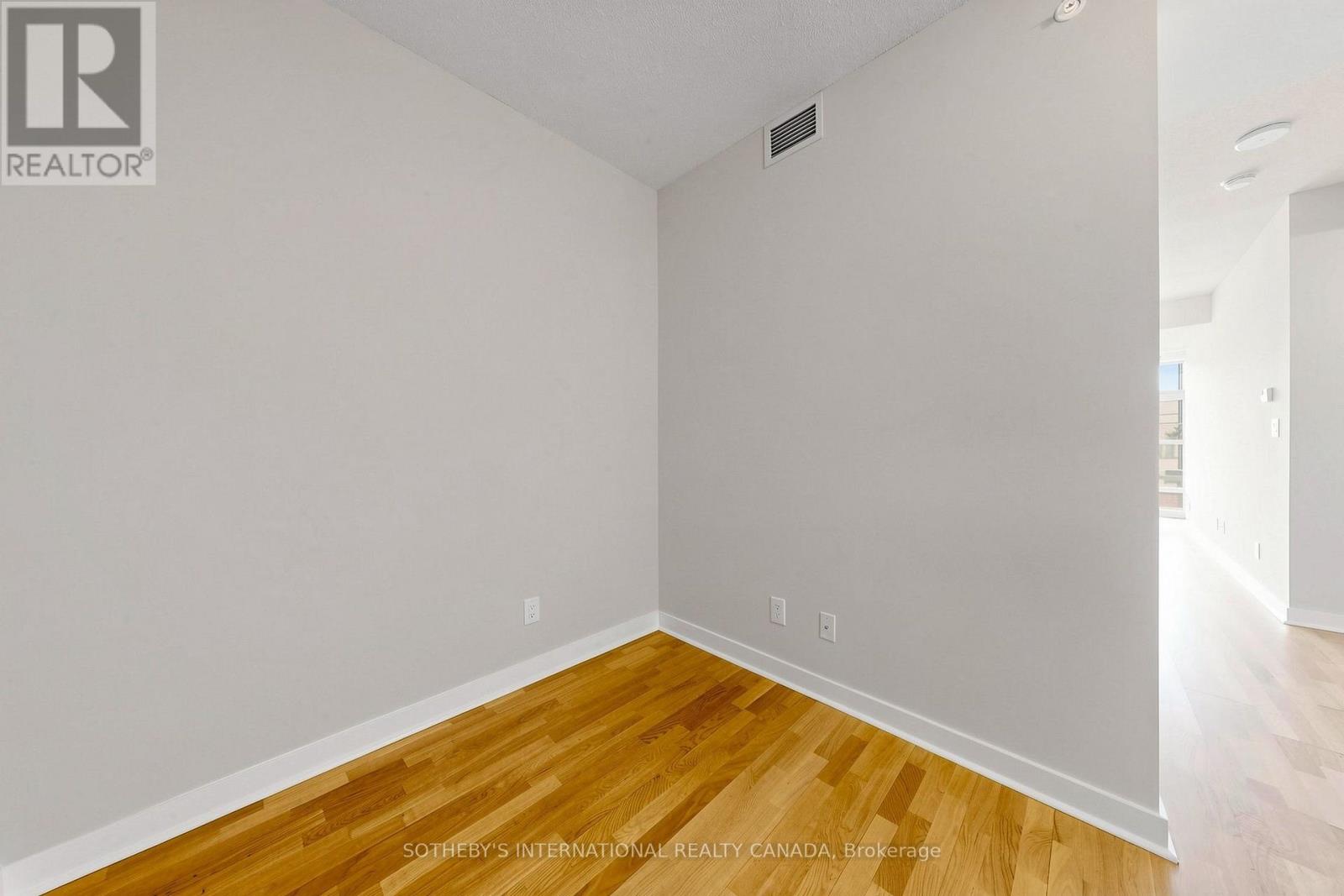 3906 - 295 Adelaide Street W Property Photo 22