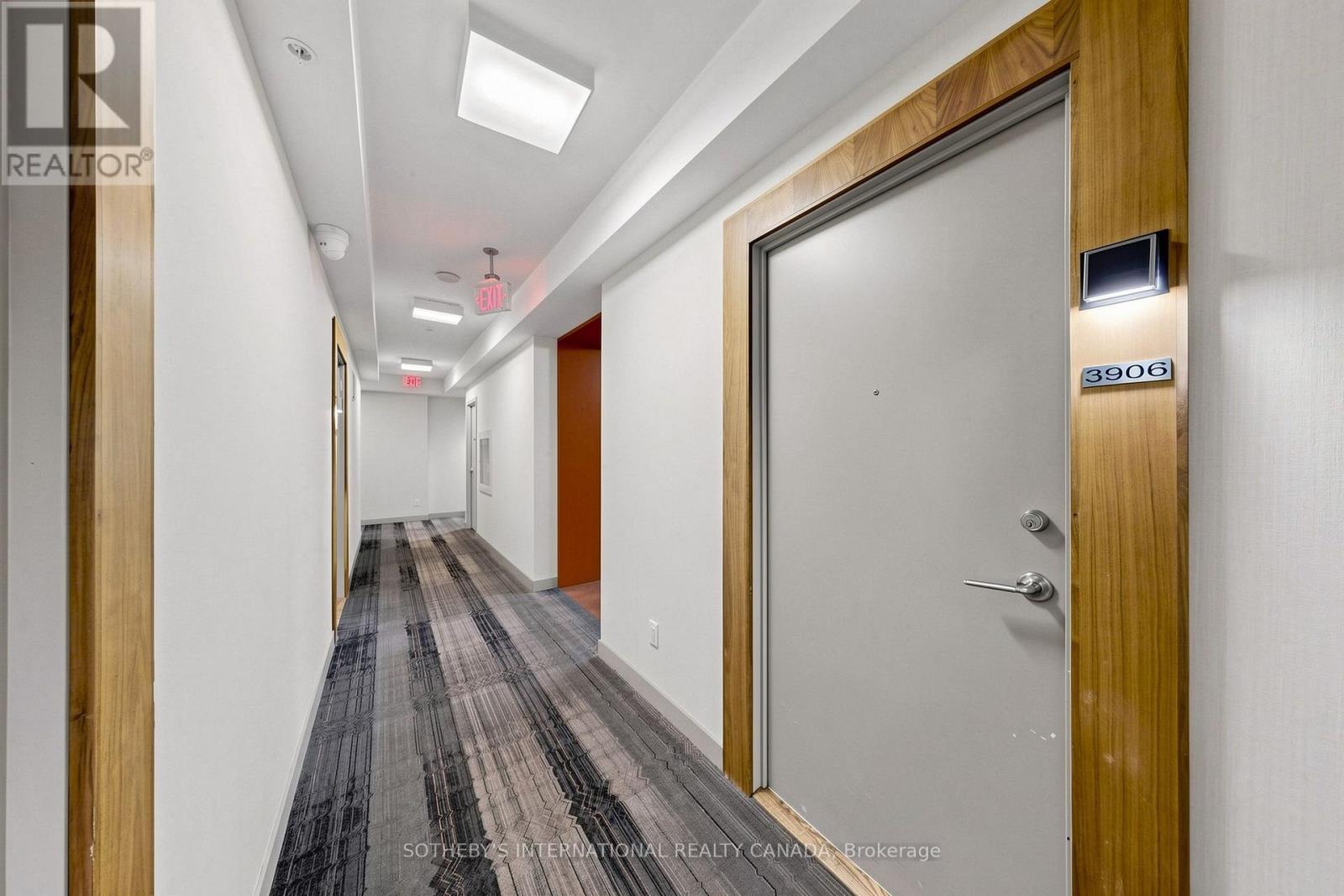 3906 - 295 Adelaide Street W Property Photo 34