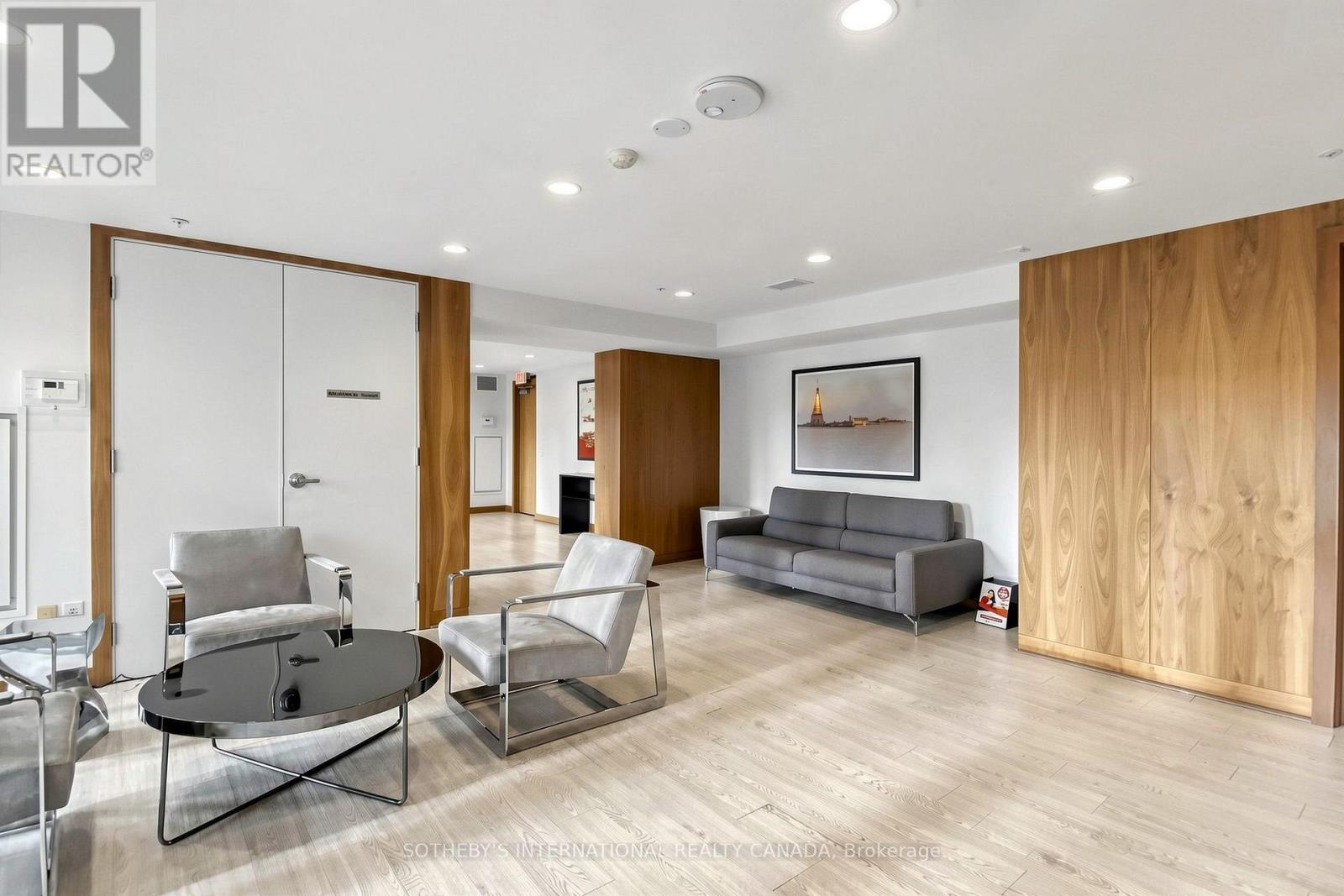 3906 - 295 Adelaide Street W Property Photo 41