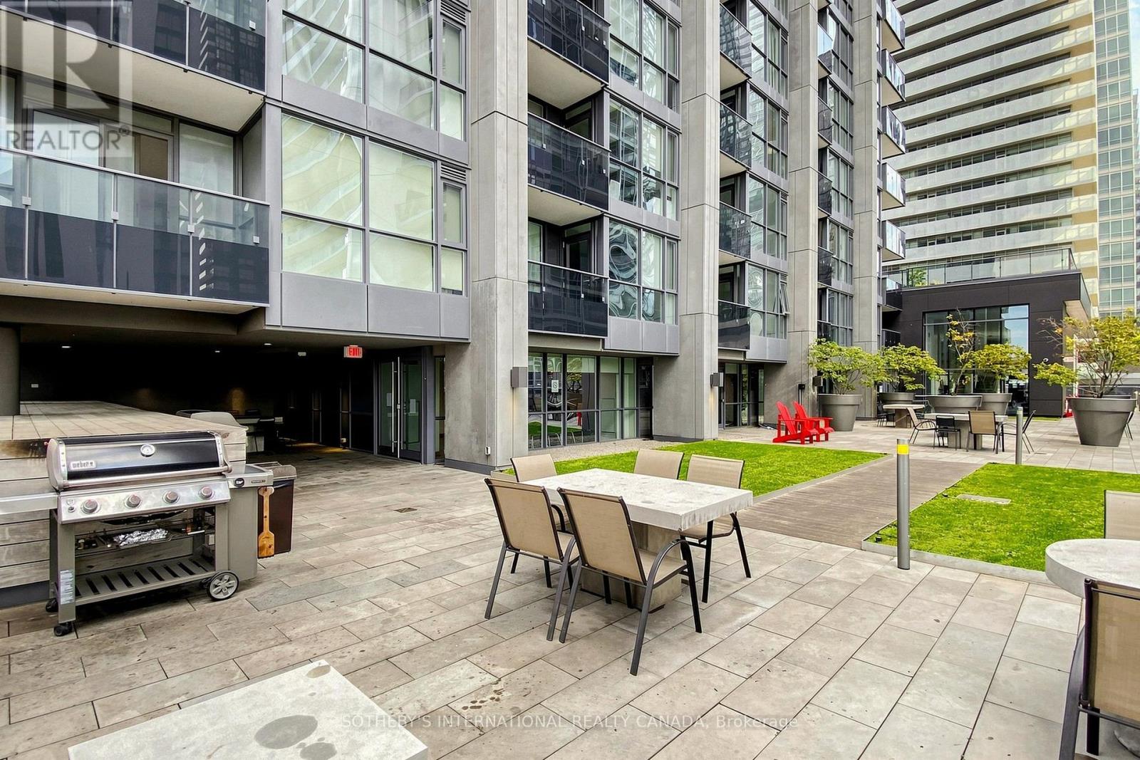 3906 - 295 Adelaide Street W Property Photo 44