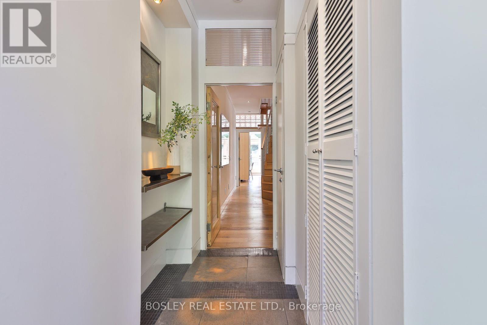 301 Keewatin Avenue Property Photo 3