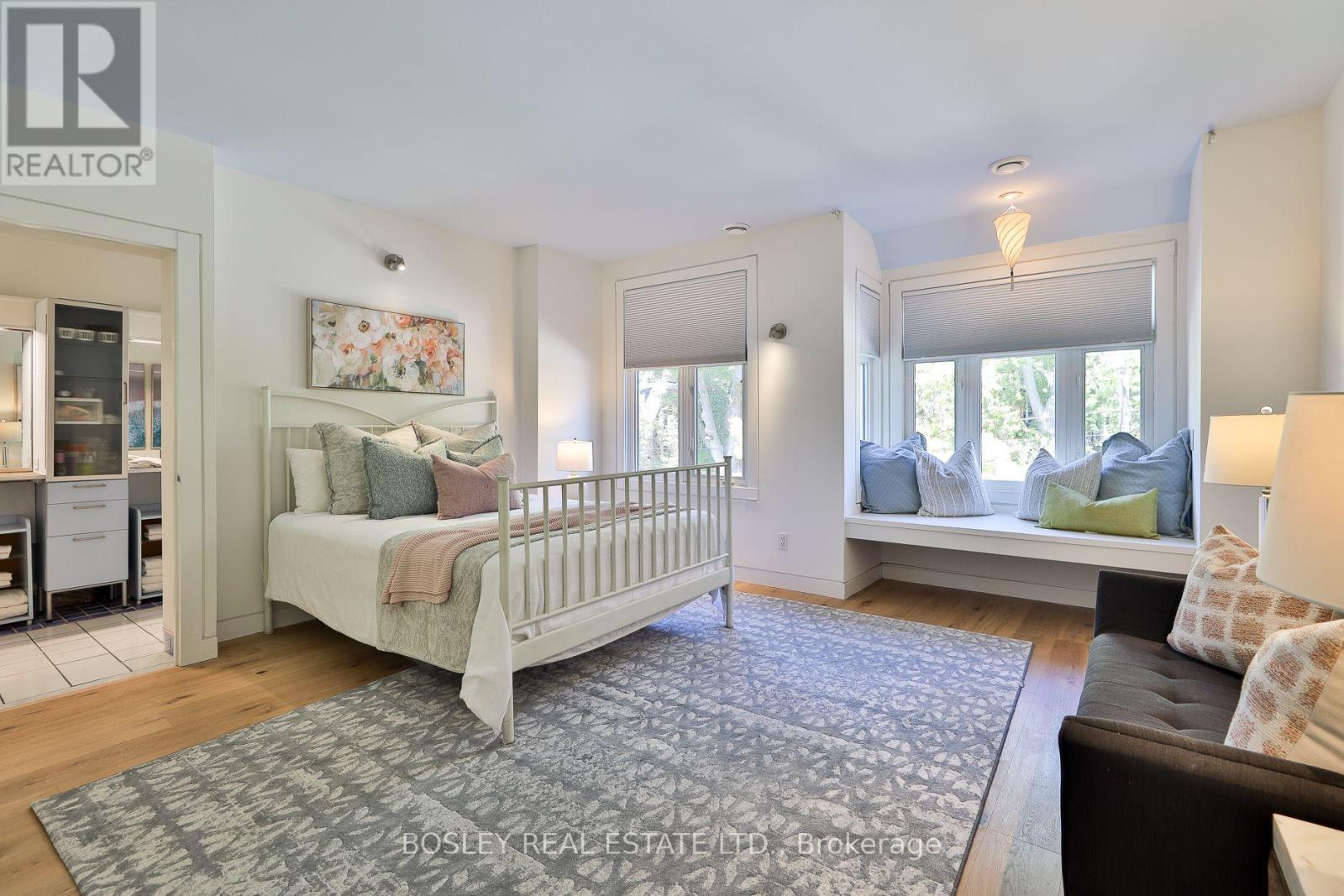 301 Keewatin Avenue Property Photo 27
