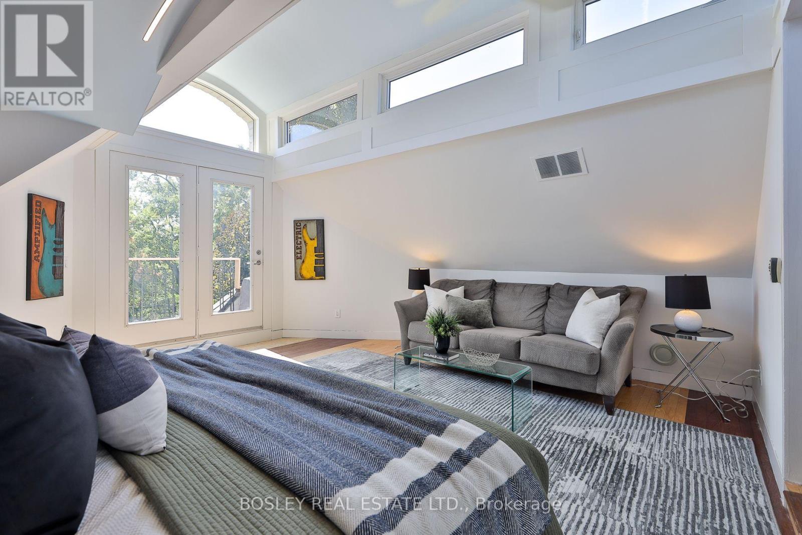 301 Keewatin Avenue Property Photo 33