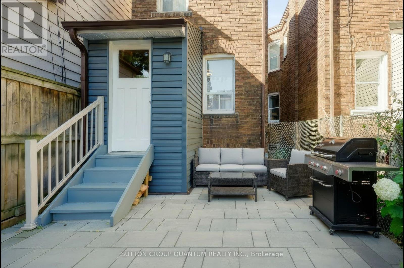 41 Manning Avenue Property Photo 22