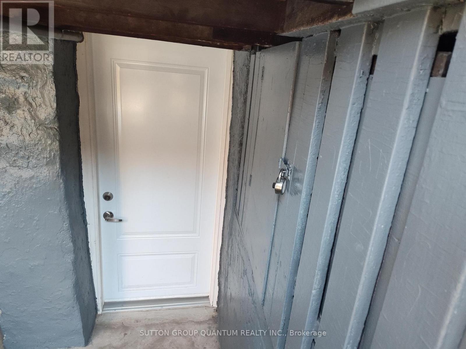 41 Manning Avenue Property Photo 28