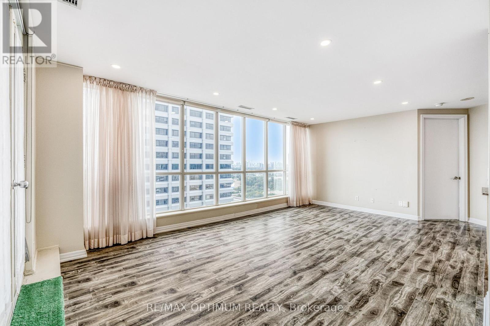 Uph211 - 797 Don Mills Road Property Photo 12