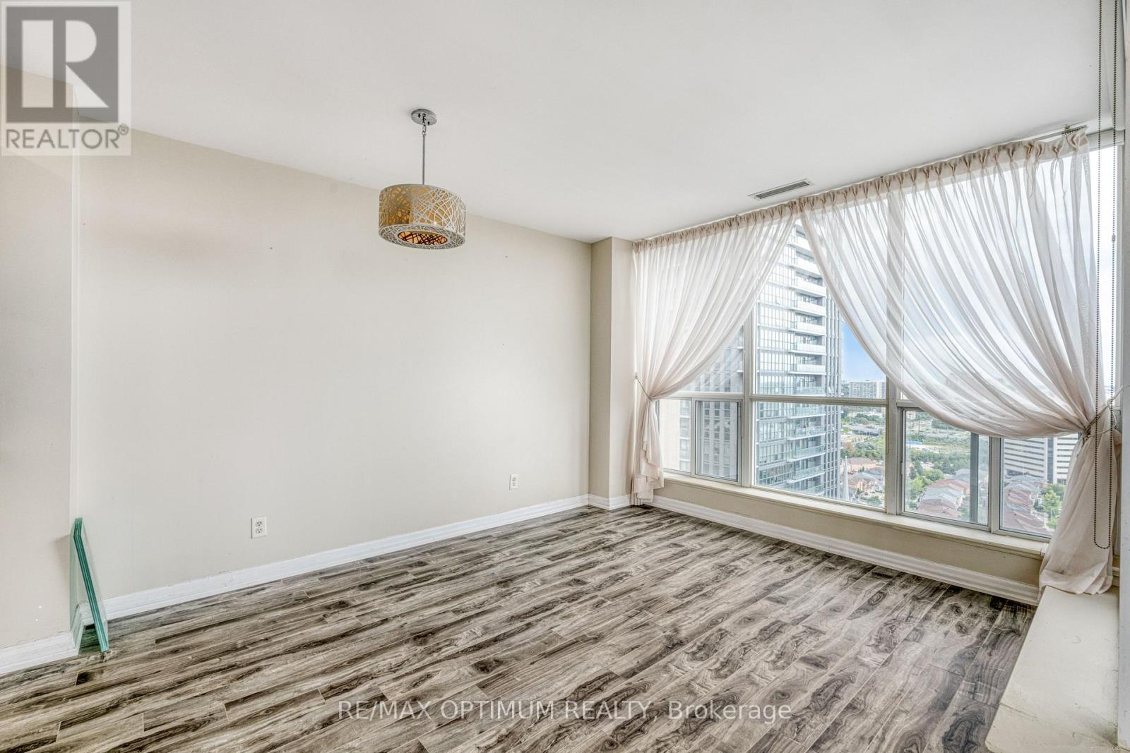 Uph211 - 797 Don Mills Road Property Photo 16