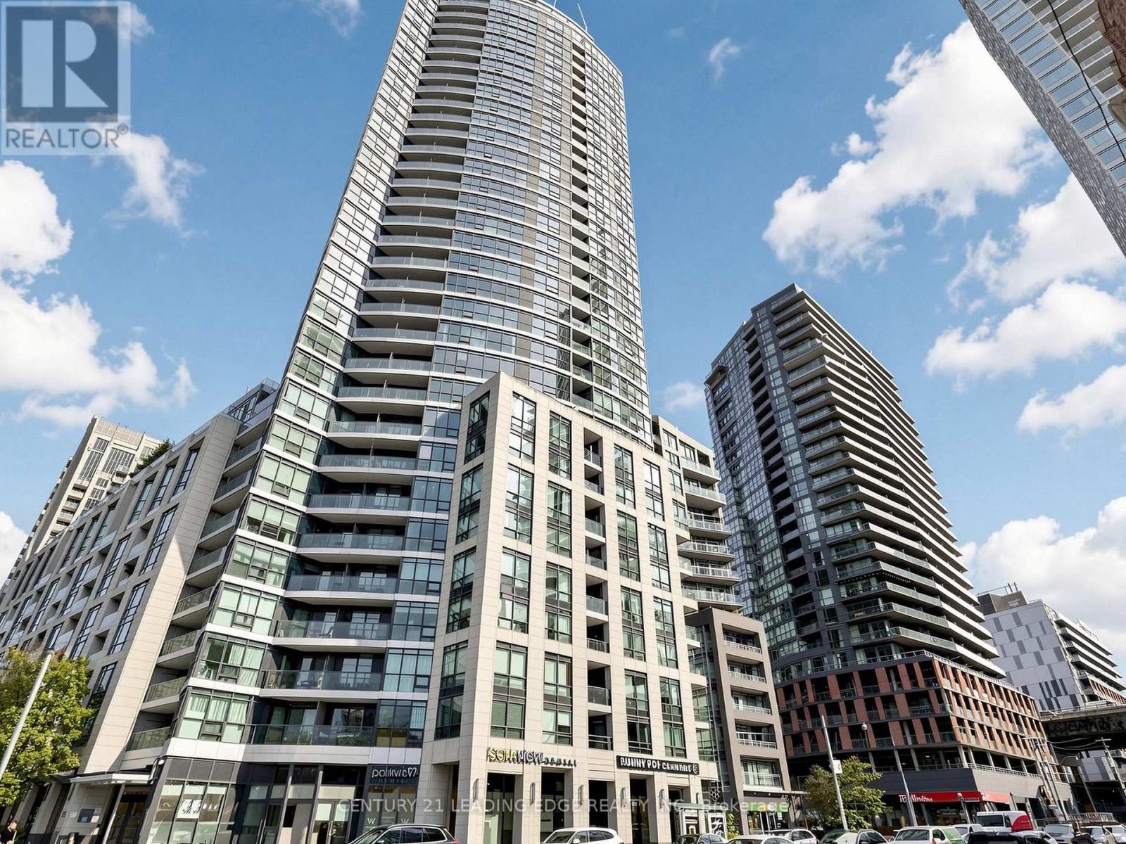 2508 - 600 Fleet Street Property Photo 2