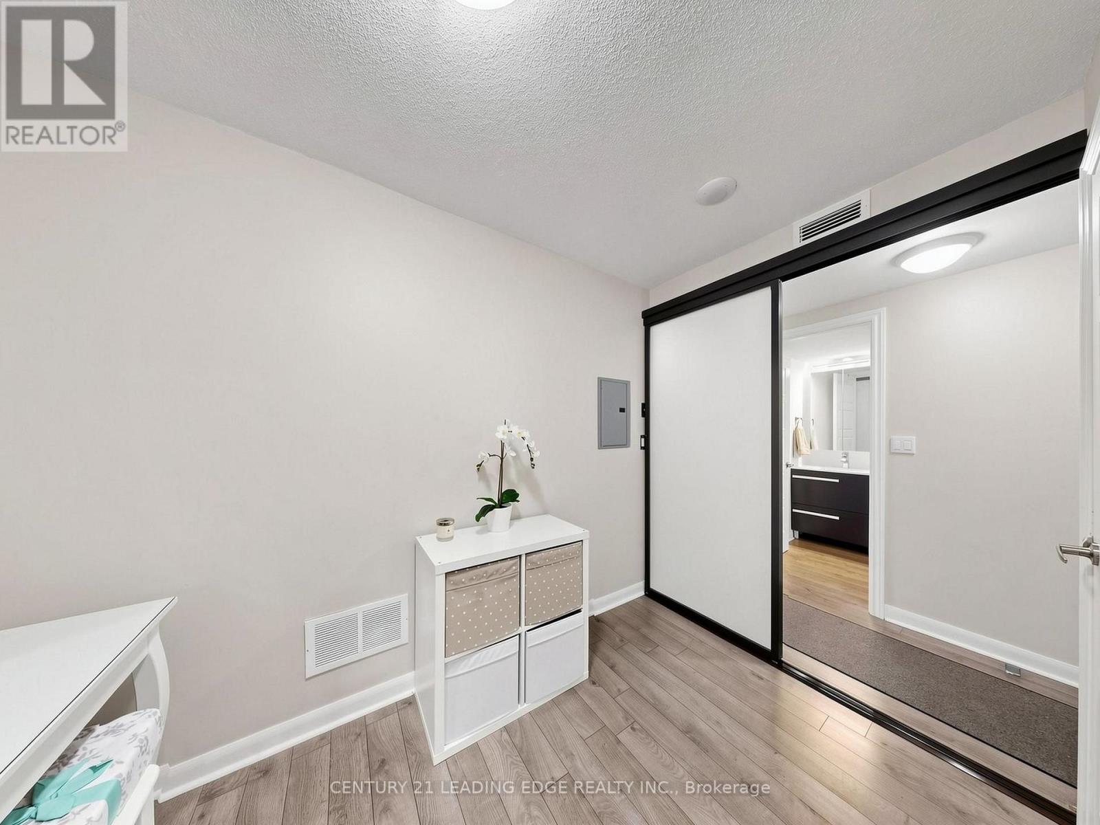 2508 - 600 Fleet Street Property Photo 23