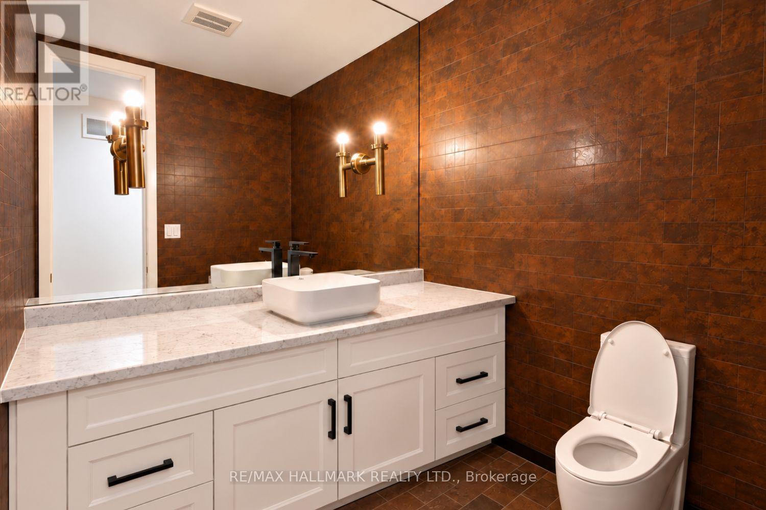 16 Royal Oak Drive Property Photo 10