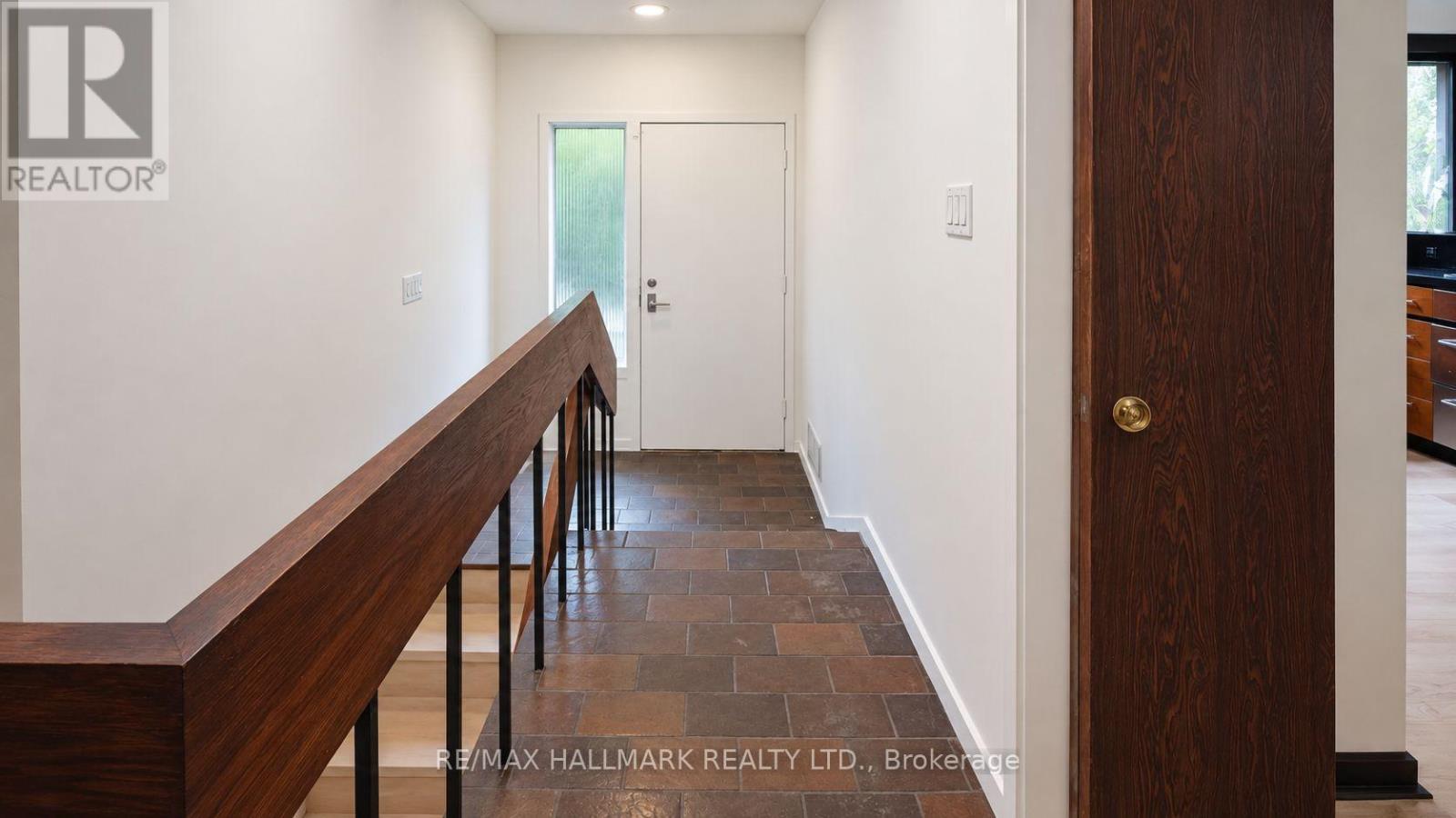 16 Royal Oak Drive Property Photo 25