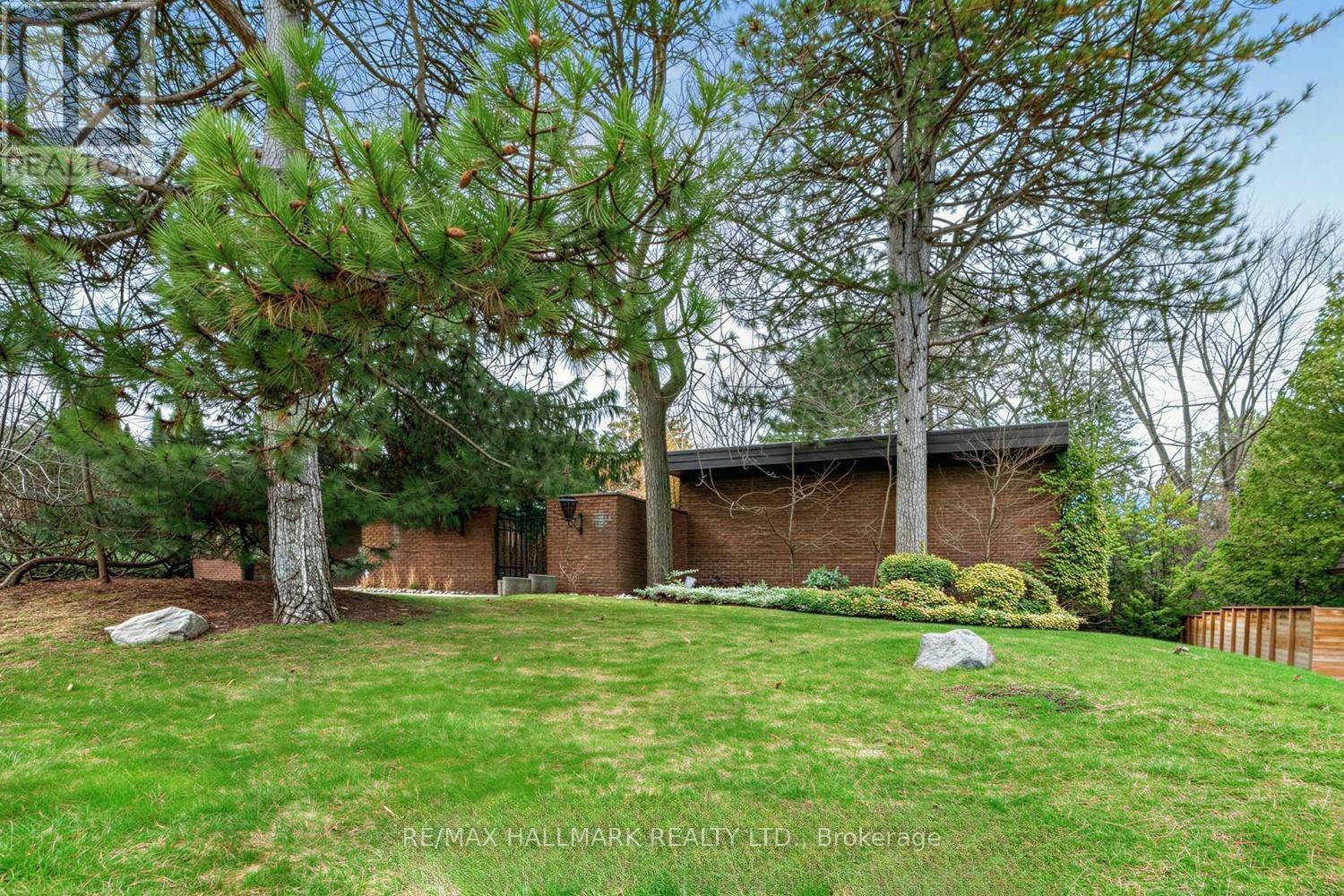 16 Royal Oak Drive Property Photo 39
