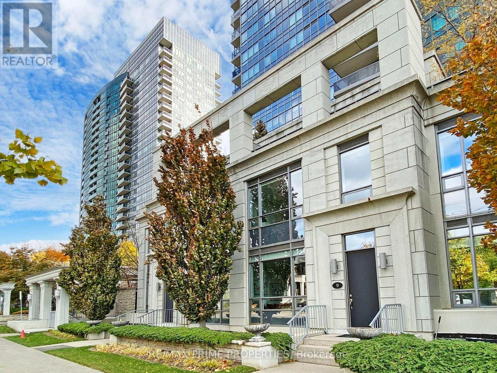 9 Greenview Avenue Property Photo 1